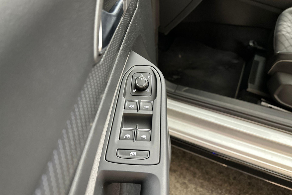 Volkswagen Golf (JVH29H) met abonnement