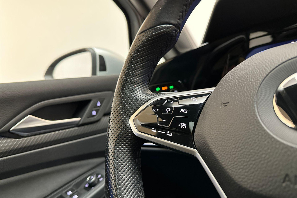 Volkswagen Golf (JVH29H) met abonnement