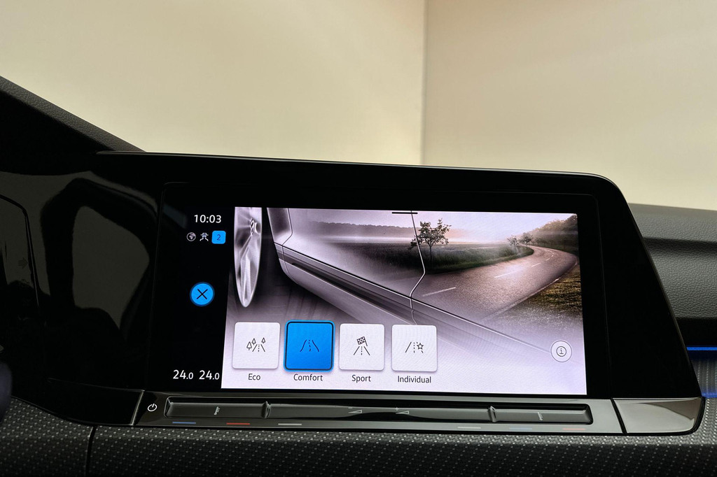 Volkswagen Golf (JVH29H) met abonnement