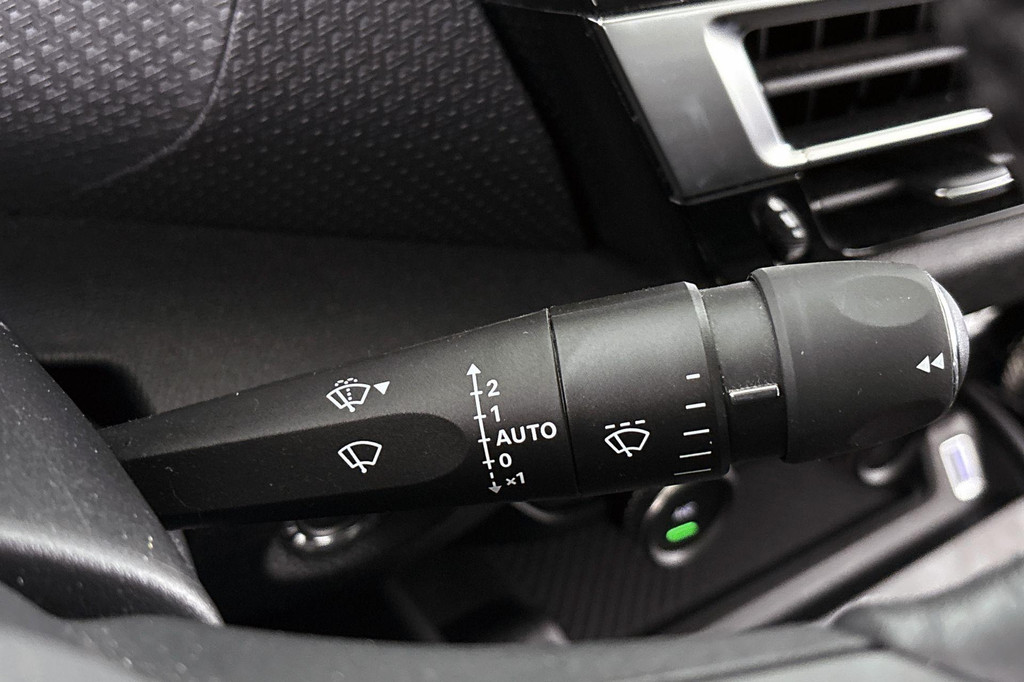 Citroën Ë-C4 (N369LT) met abonnement