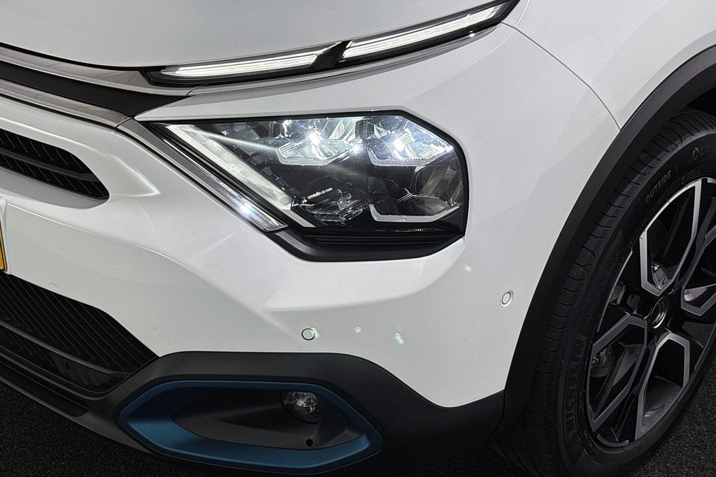 Citroën Ë-C4 (N369LT) met abonnement