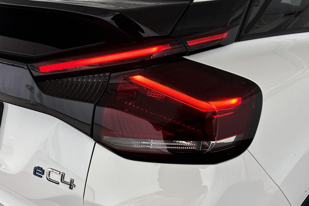 Citroën Ë-C4 (N369LT) met abonnement