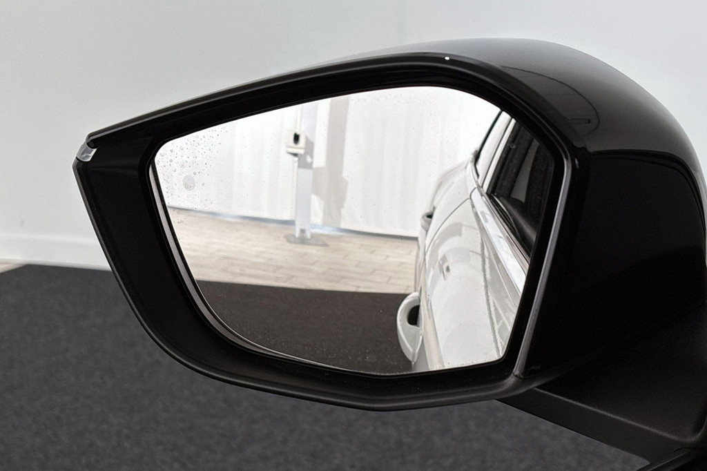 Citroën Ë-C4 (N369LT) met abonnement