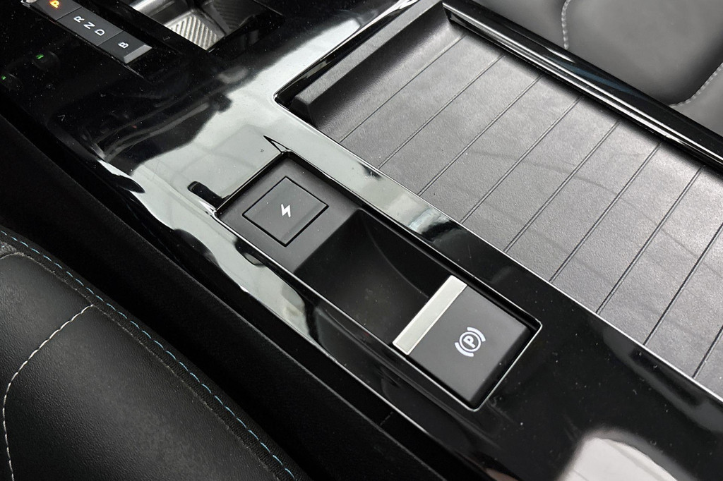 Citroën Ë-C4 (N369LT) met abonnement