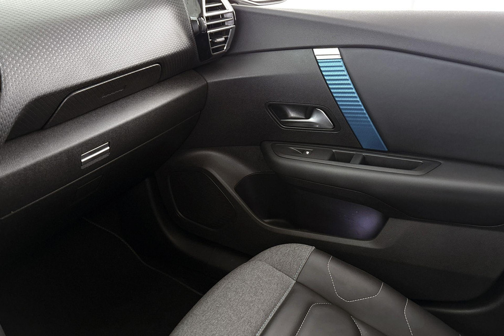 Citroën Ë-C4 (N369LT) met abonnement