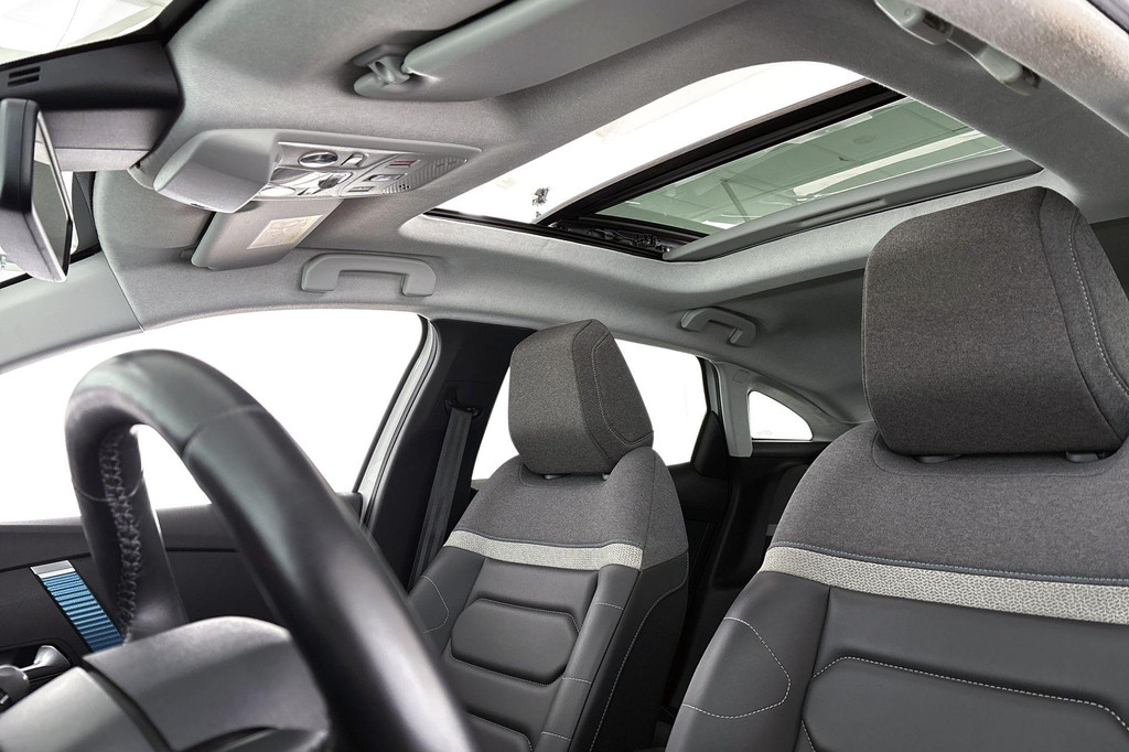 Citroën Ë-C4 (N369LT) met abonnement