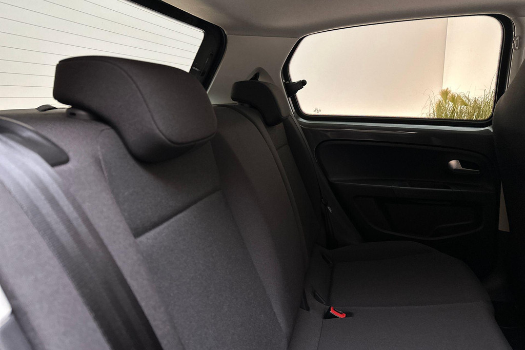 Volkswagen e-up! (JVP80J) met abonnement