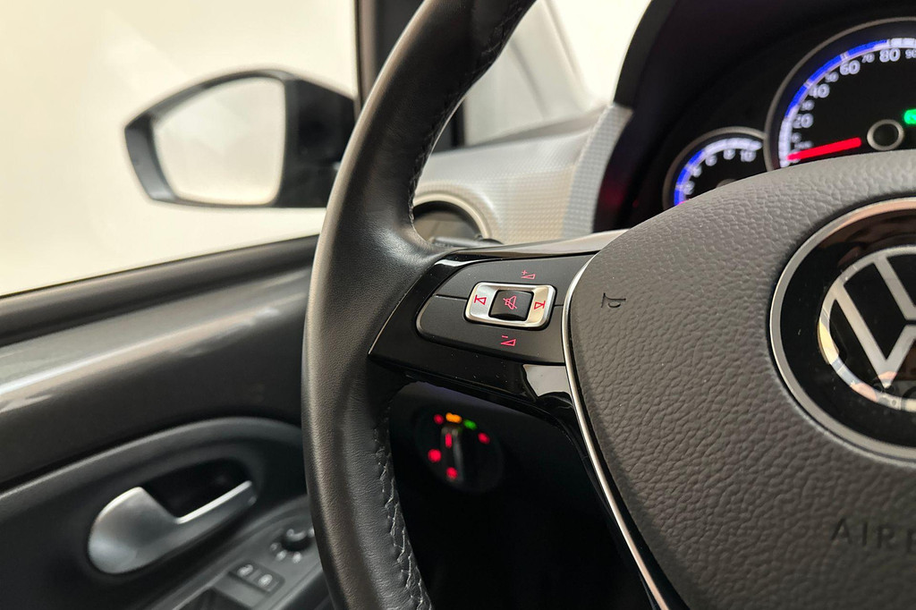 Volkswagen e-up! (JVP80J) met abonnement