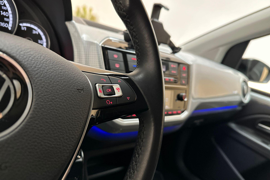 Volkswagen e-up! (JVP80J) met abonnement