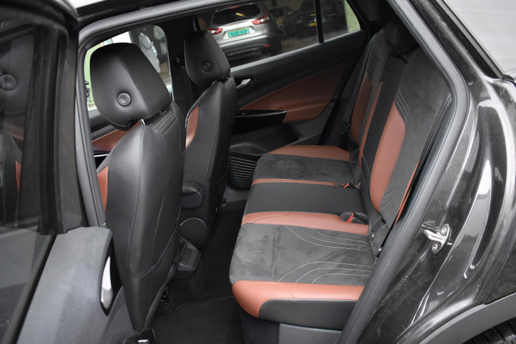 Volkswagen ID.4 (L143NV) met abonnement