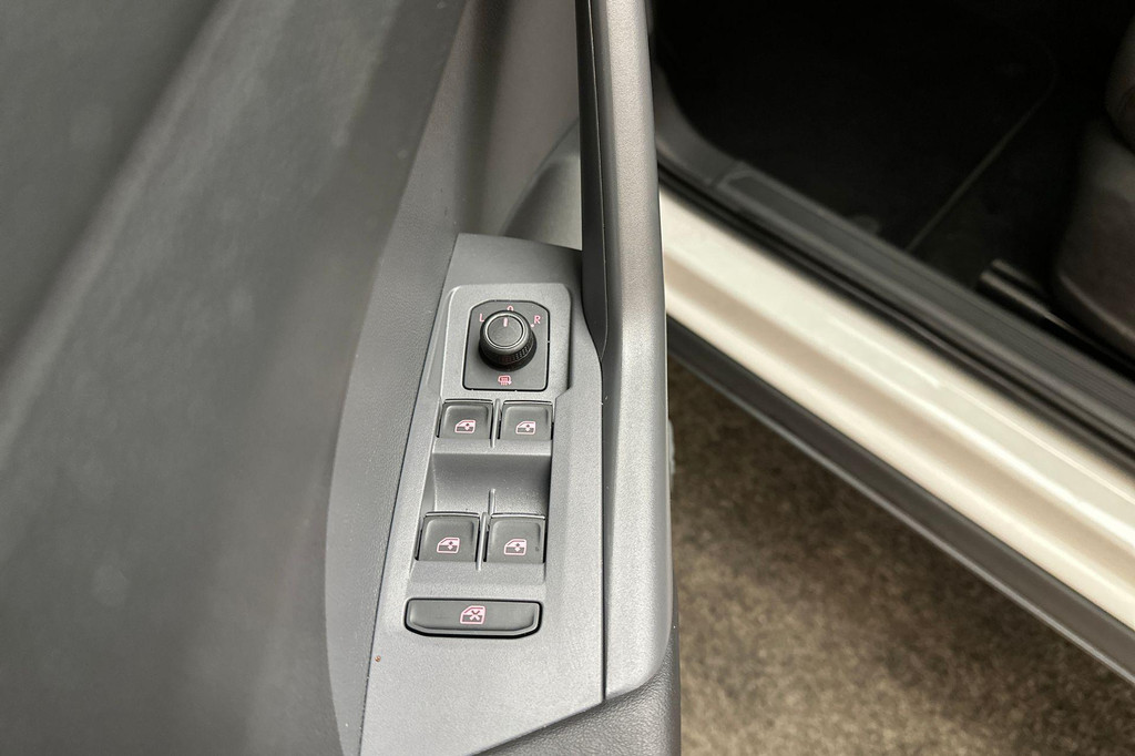 Volkswagen T-Cross (K230KD) met abonnement