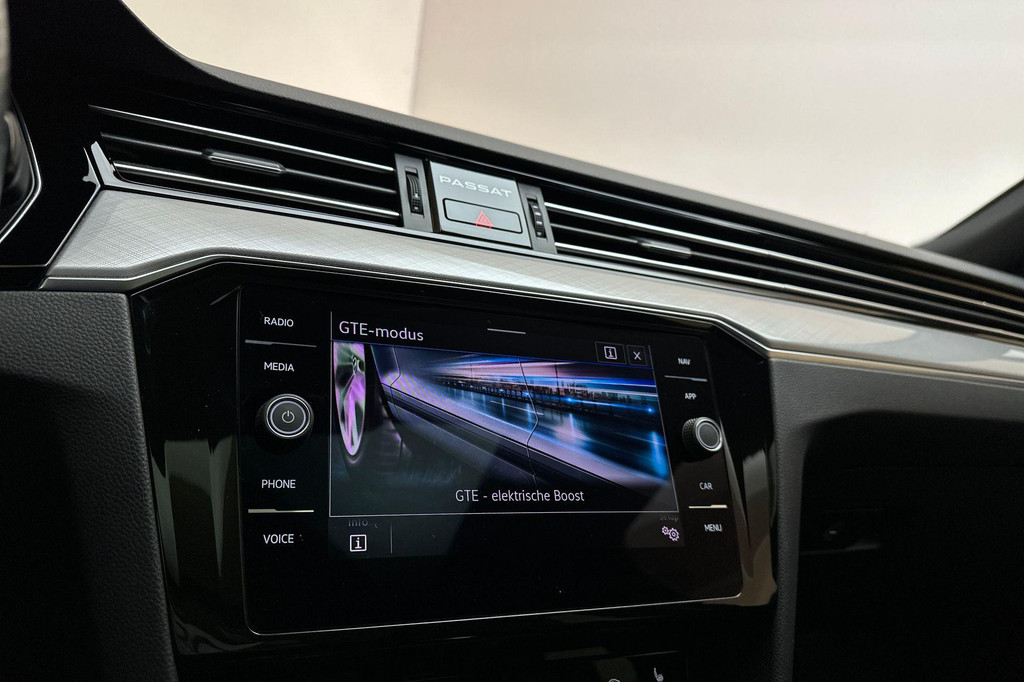 Volkswagen Passat (JVR93X) met abonnement