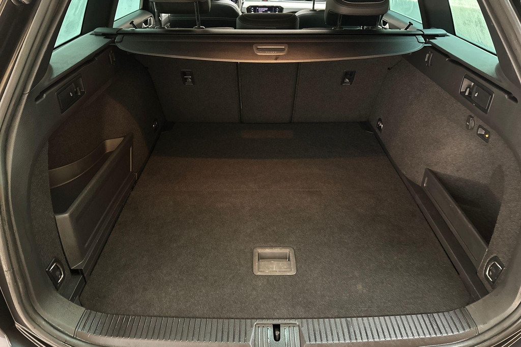 Volkswagen Passat (JVR93X) met abonnement