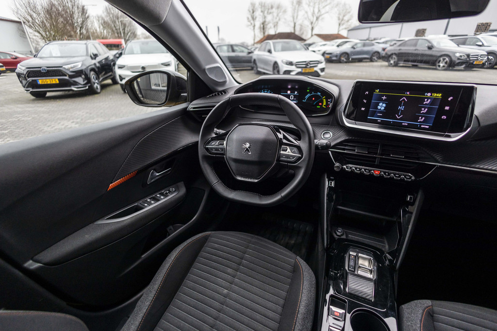 Peugeot e-208 (S006TX) met abonnement