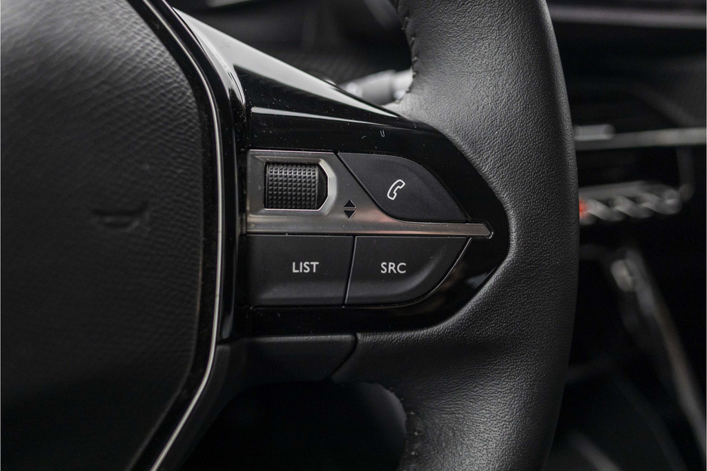 Peugeot e-208 (S006TX) met abonnement