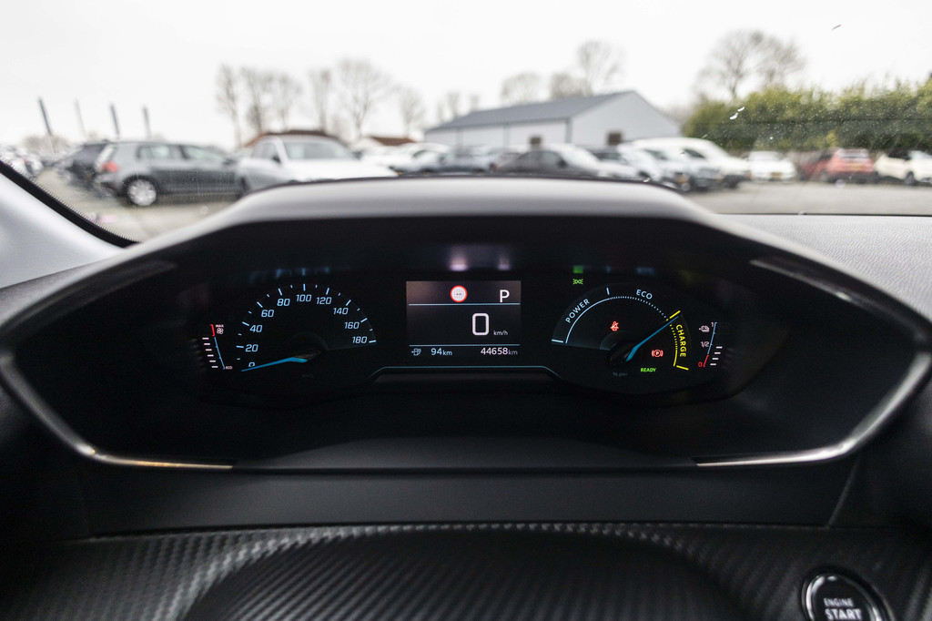 Peugeot e-208 (S006TX) met abonnement