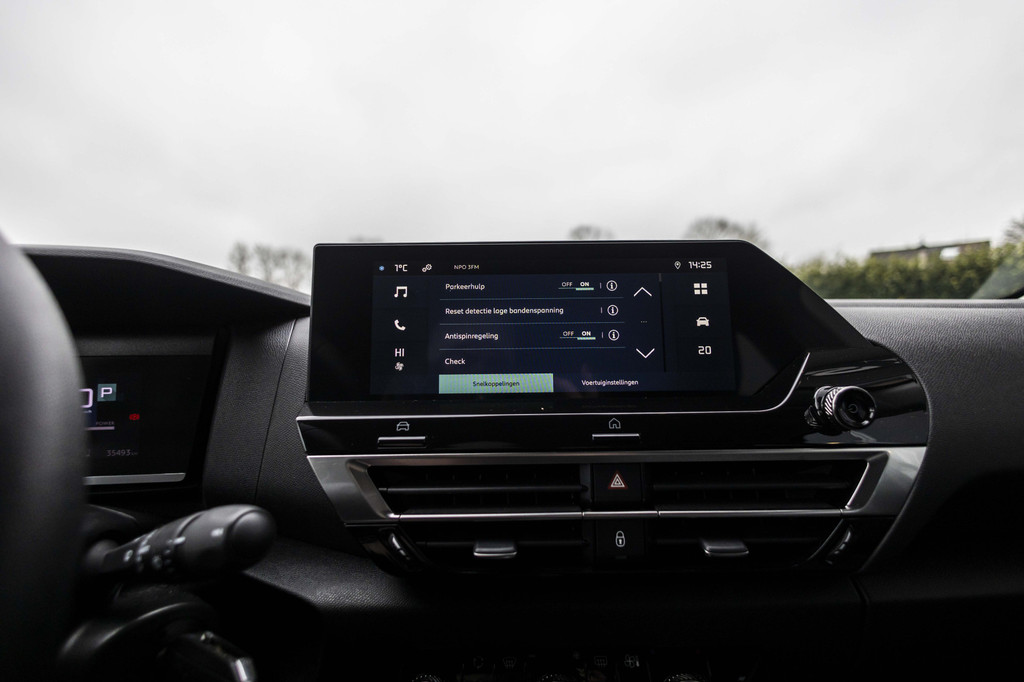 Citroën Ë-C4 (P928KZ) met abonnement