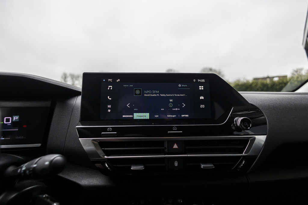 Citroën Ë-C4 (P928KZ) met abonnement