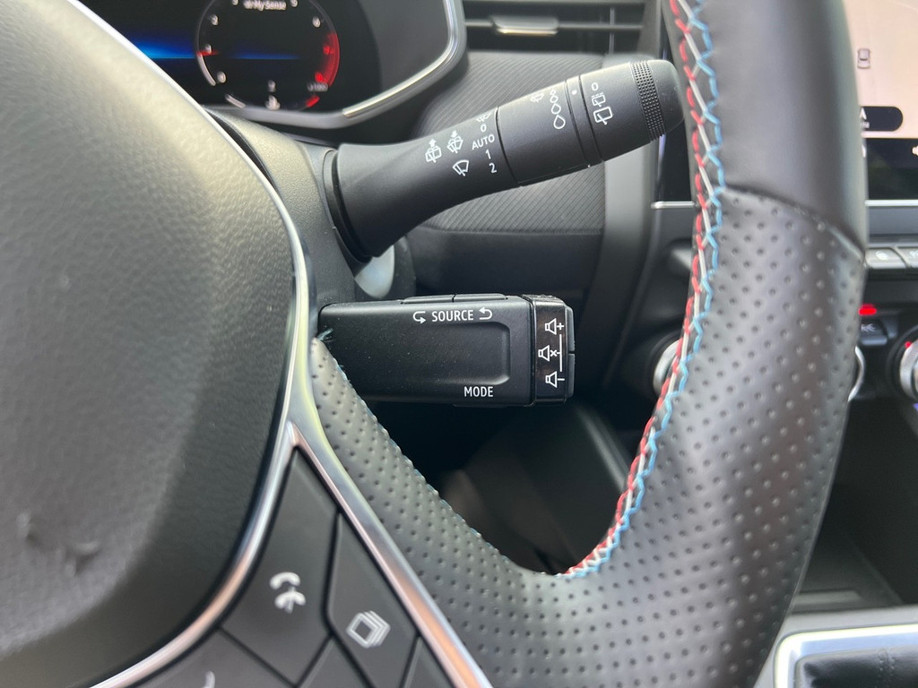 Renault Clio (HPJ51H) met abonnement