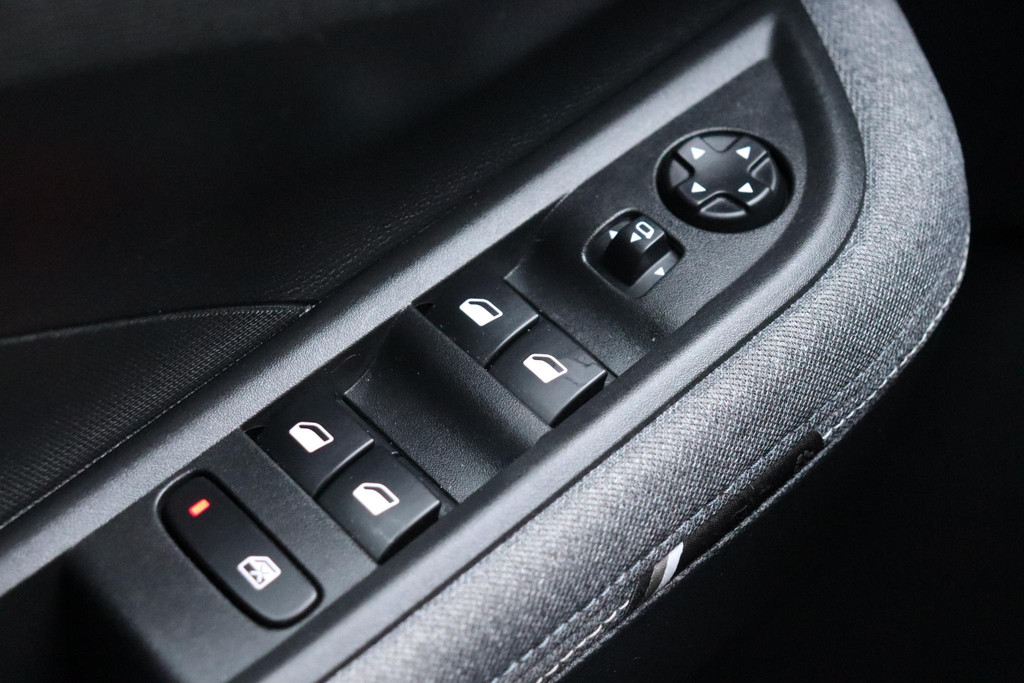 Opel Frontera (JVL49D) met abonnement