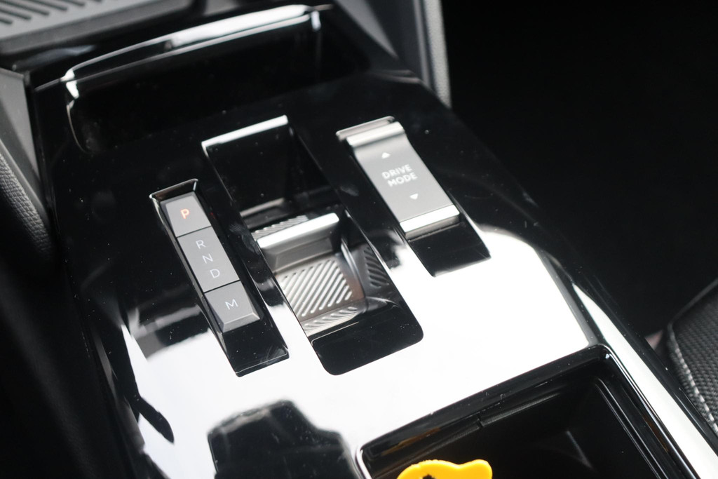 Citroën C4 (HZR48N) met abonnement