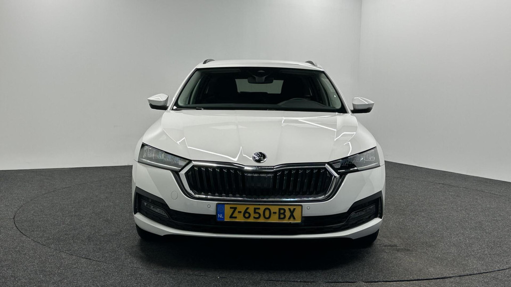 ŠKODA Octavia (Z650BX) met abonnement