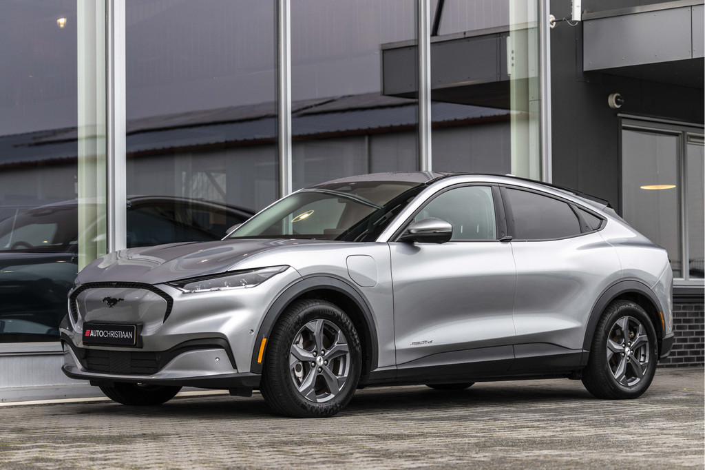 Ford Mustang Mach-E (N703NB) met abonnement