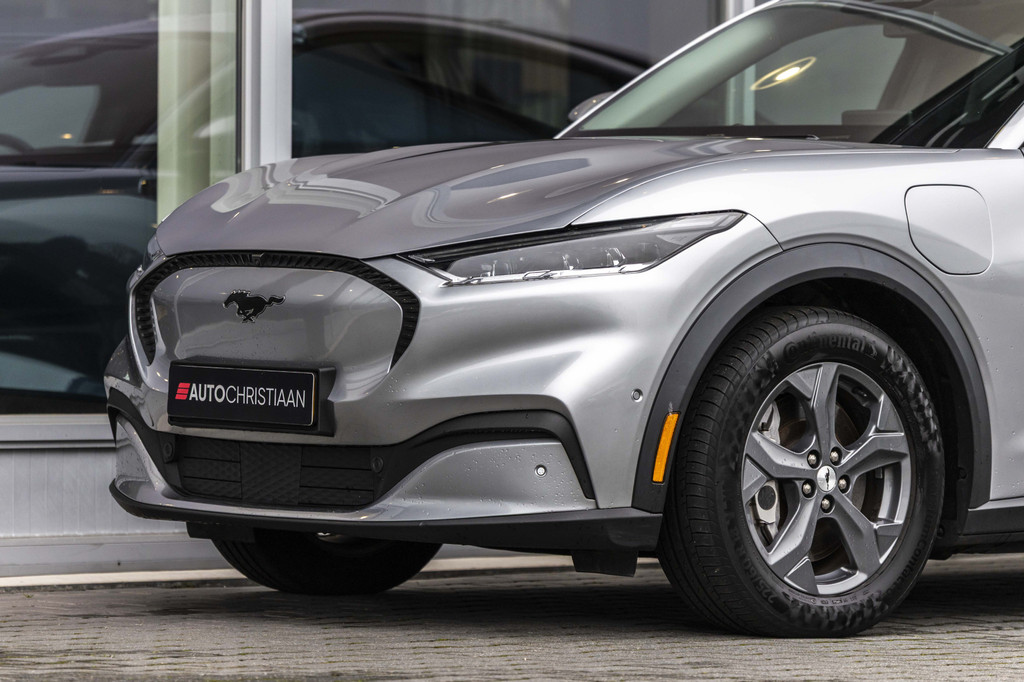 Ford Mustang Mach-E (N703NB) met abonnement