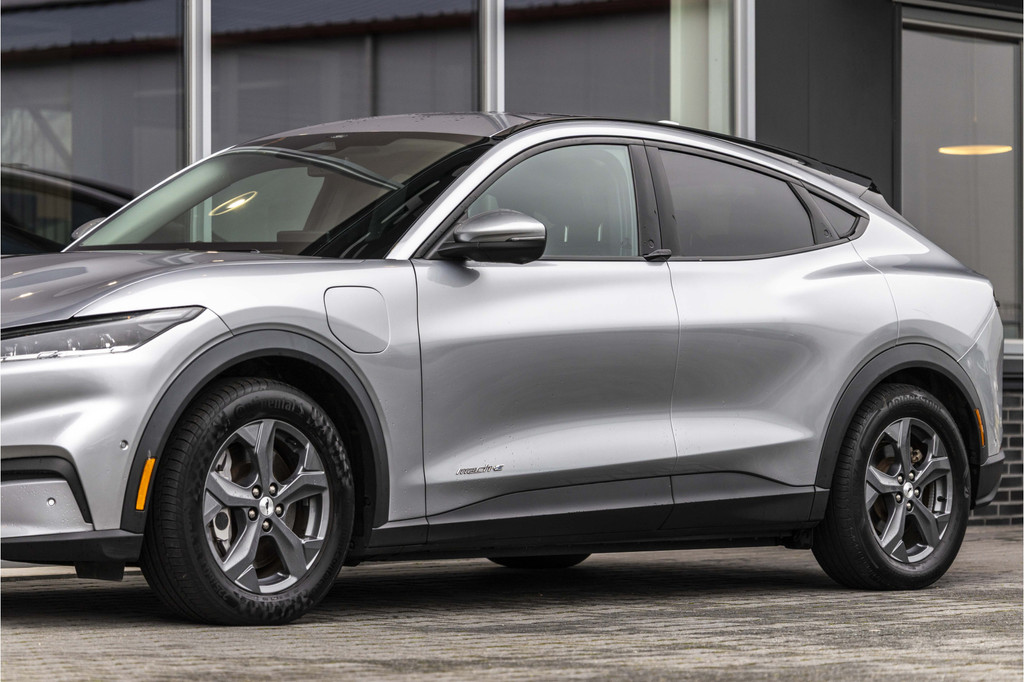 Ford Mustang Mach-E (N703NB) met abonnement