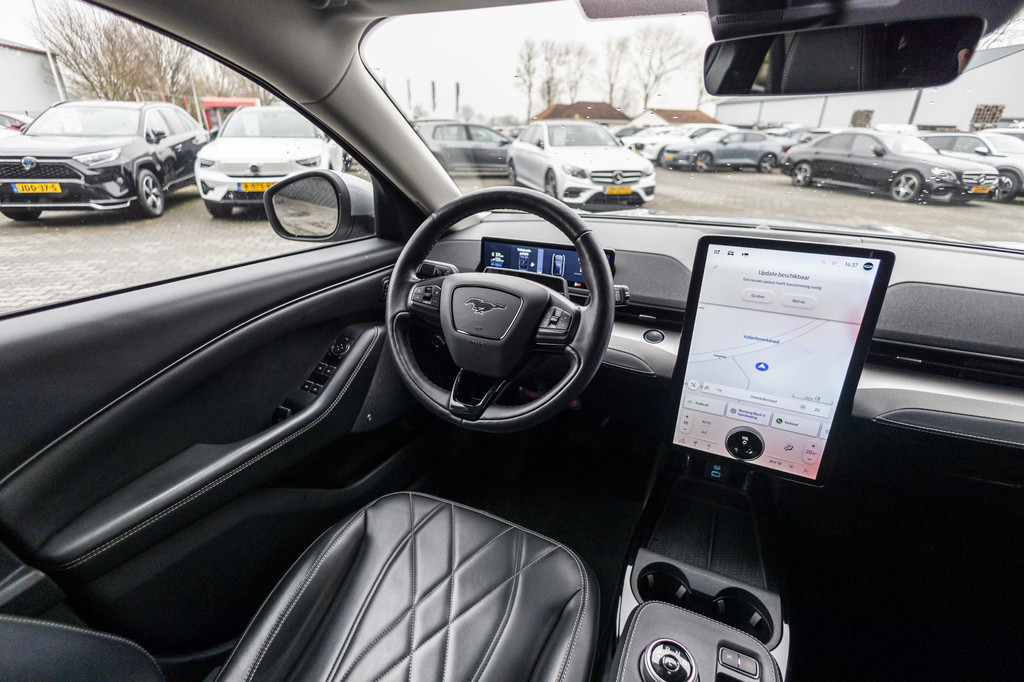 Ford Mustang Mach-E (N703NB) met abonnement