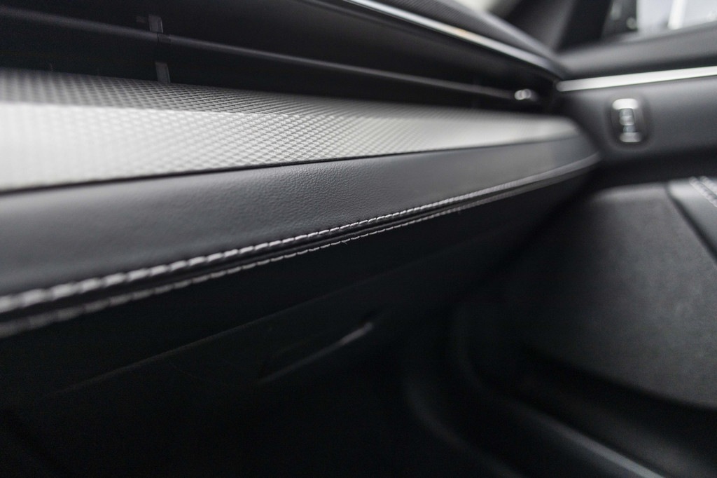 Ford Mustang Mach-E (N703NB) met abonnement