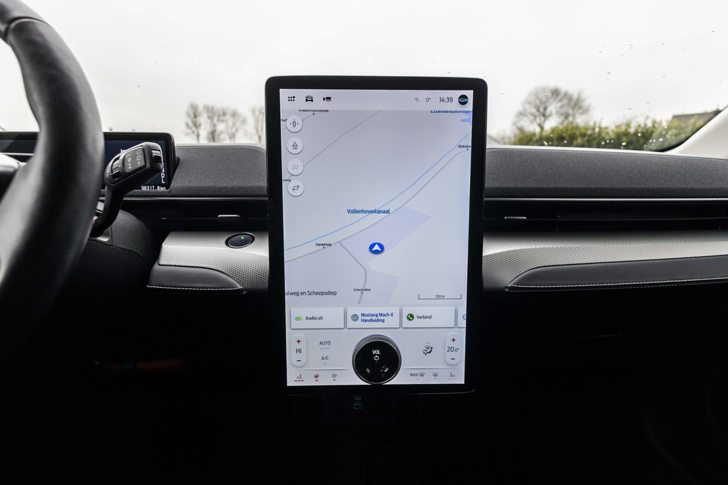 Ford Mustang Mach-E (N703NB) met abonnement