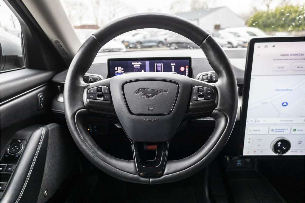 Ford Mustang Mach-E (N703NB) met abonnement