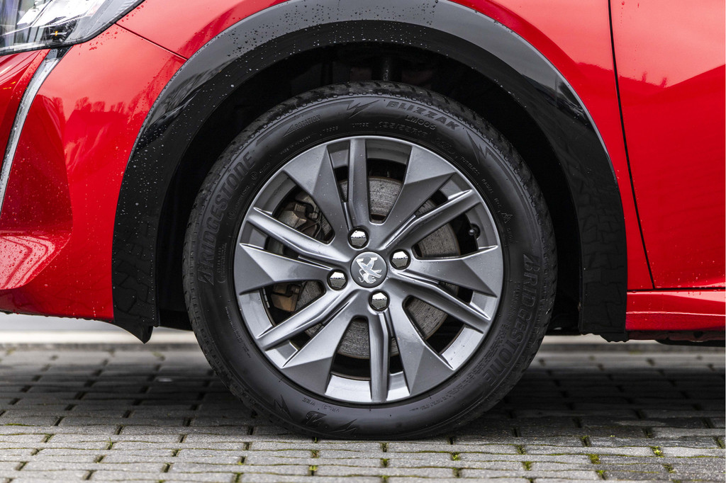 Peugeot e-208 (K603HF) met abonnement