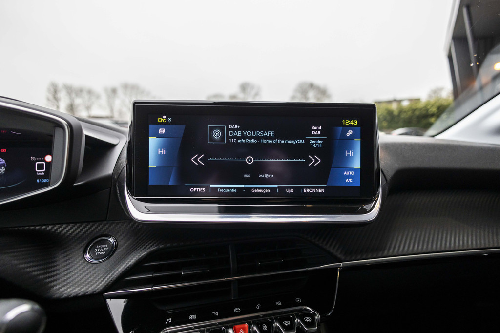 Peugeot e-208 (K603HF) met abonnement