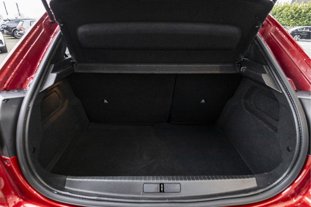 Peugeot e-208 (K603HF) met abonnement