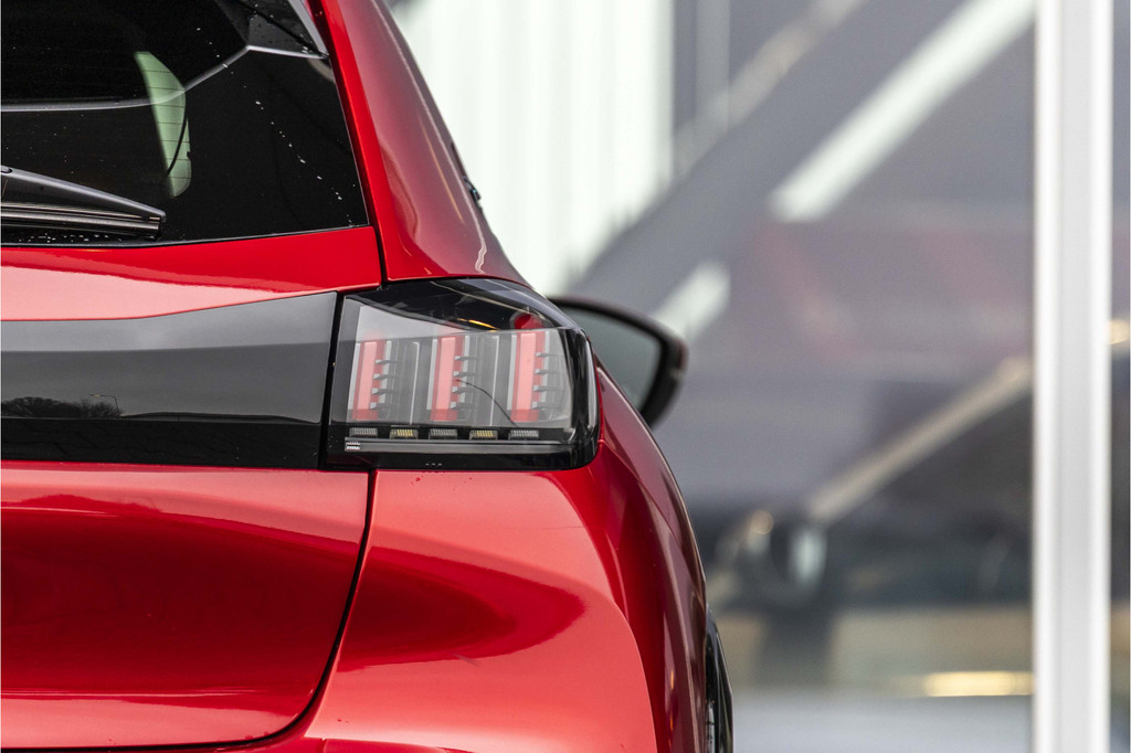 Peugeot e-208 (K603HF) met abonnement