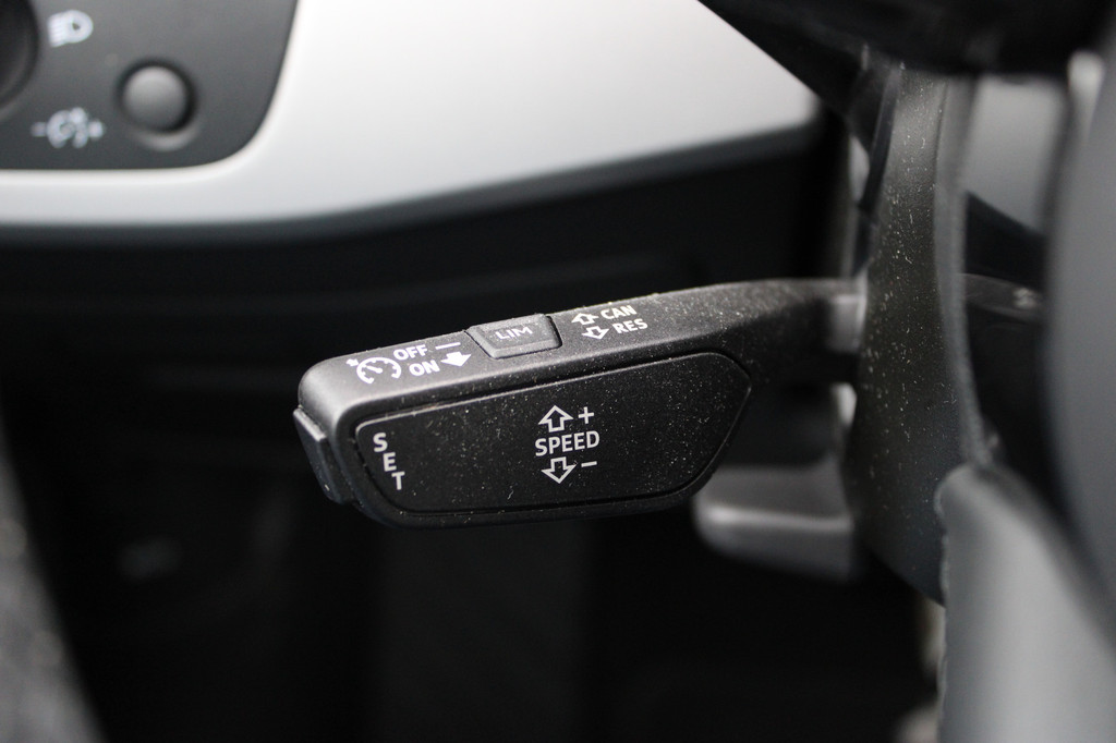 Audi A4 (S728PD) met abonnement