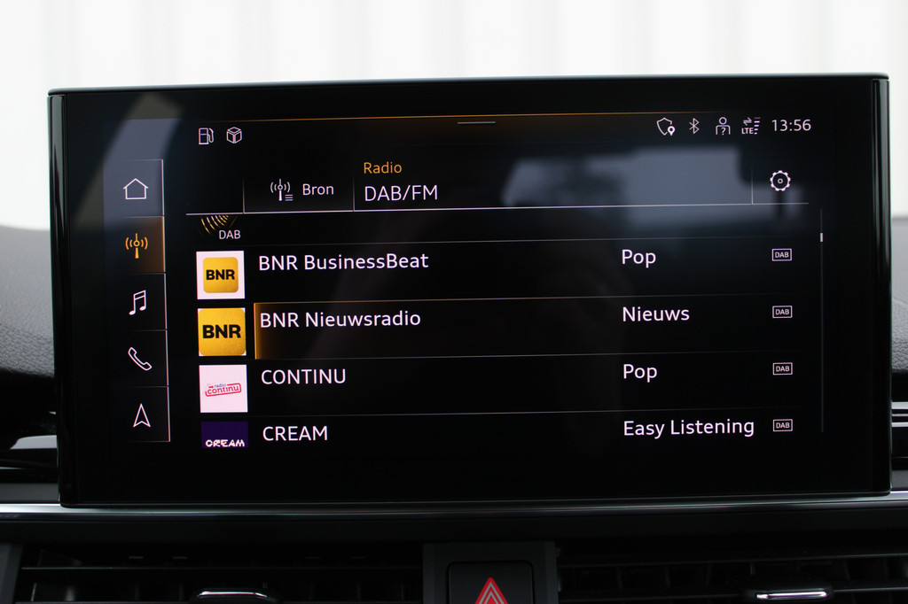 Audi A4 (S728PD) met abonnement