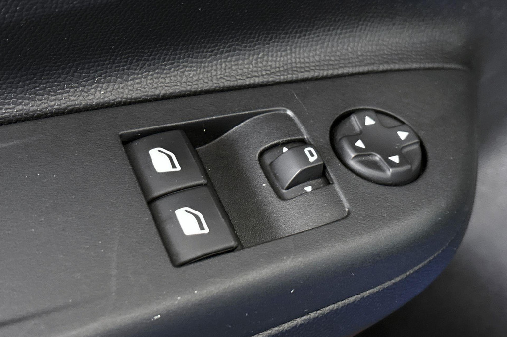 Opel Corsa (R624NS) met abonnement