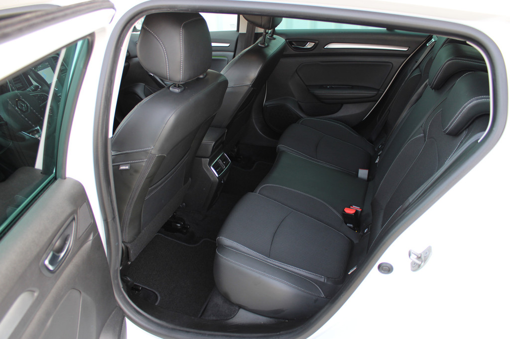 Renault MEGANE Estate (T183LL) met abonnement