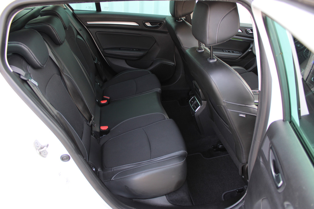 Renault MEGANE Estate (T183LL) met abonnement