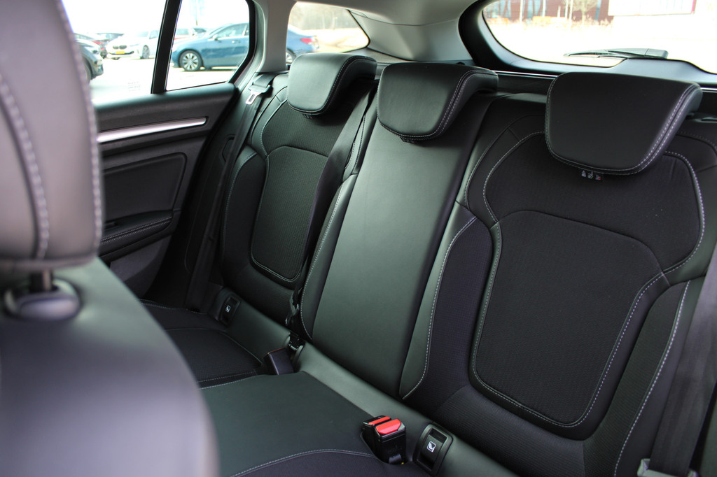 Renault MEGANE Estate (T183LL) met abonnement