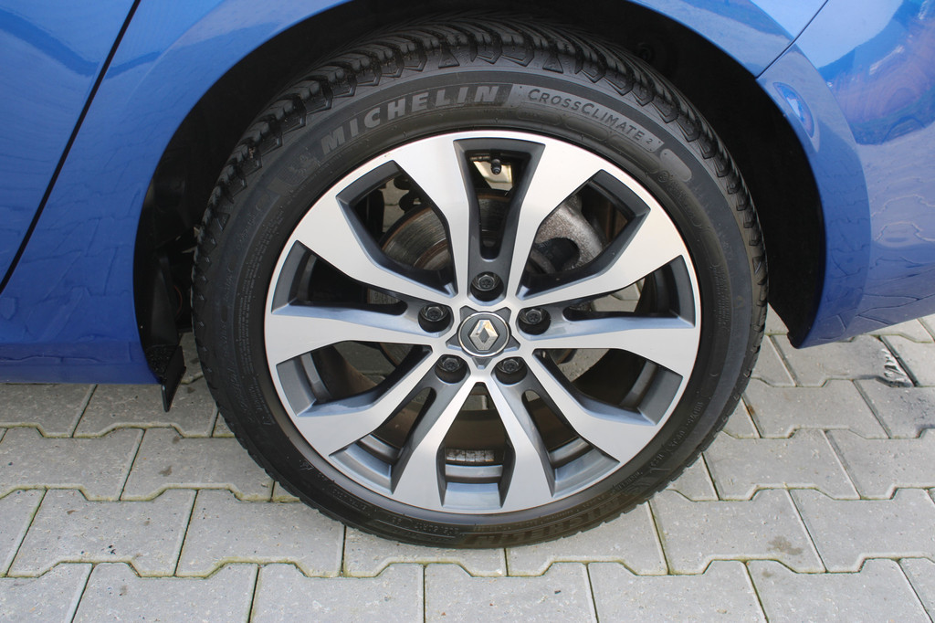 Renault MEGANE Estate (T203LL) met abonnement