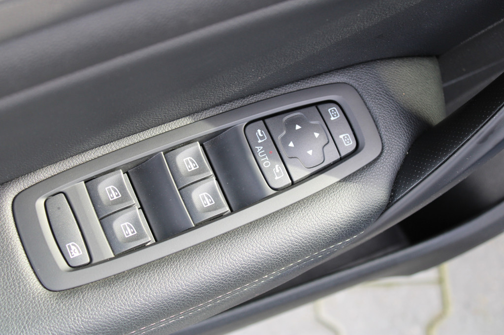 Renault MEGANE Estate (T203LL) met abonnement