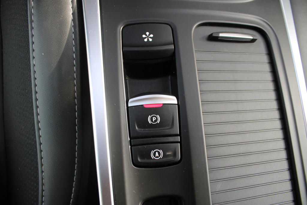 Renault MEGANE Estate (T203LL) met abonnement