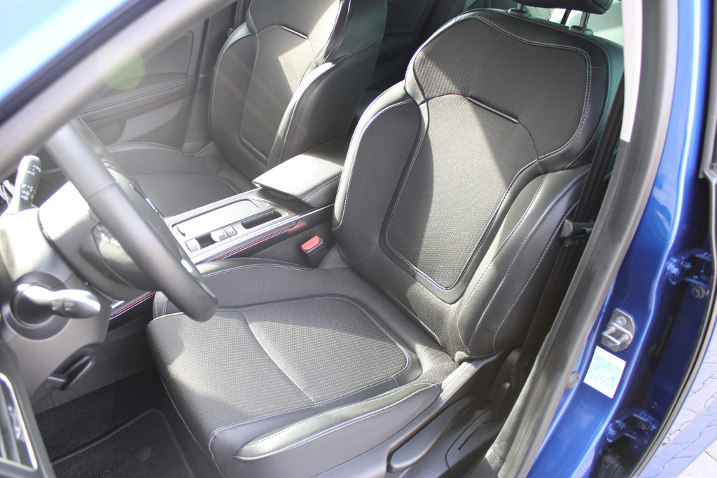 Renault MEGANE Estate (T203LL) met abonnement