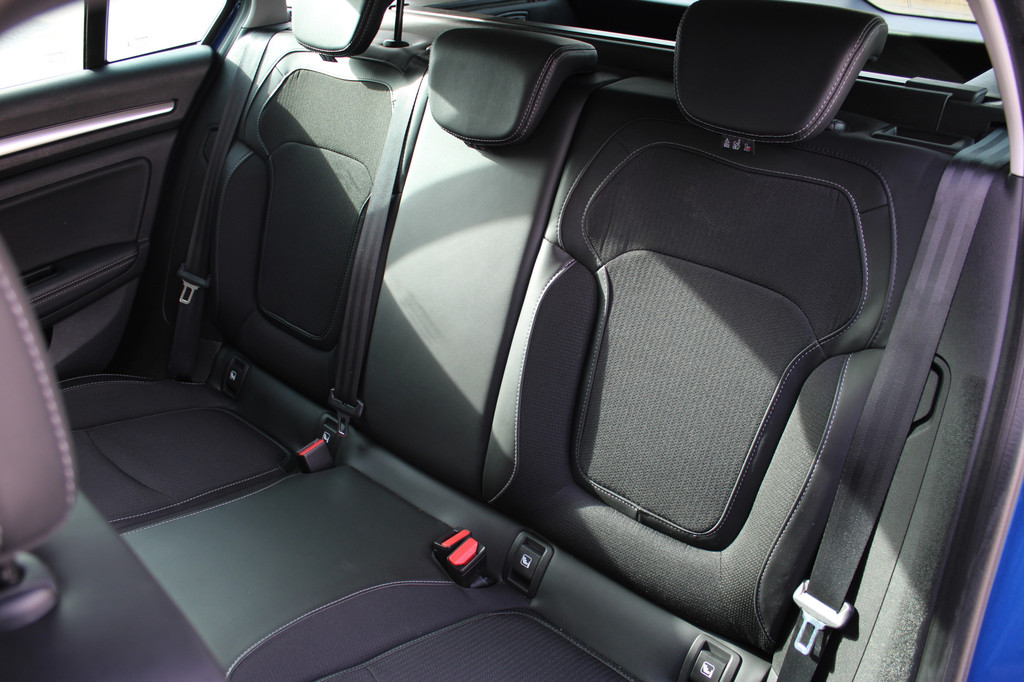 Renault MEGANE Estate (T203LL) met abonnement