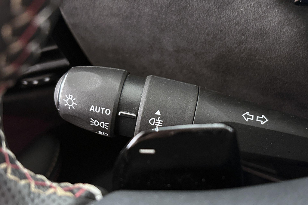 DS DS 4 (T214HP) met abonnement