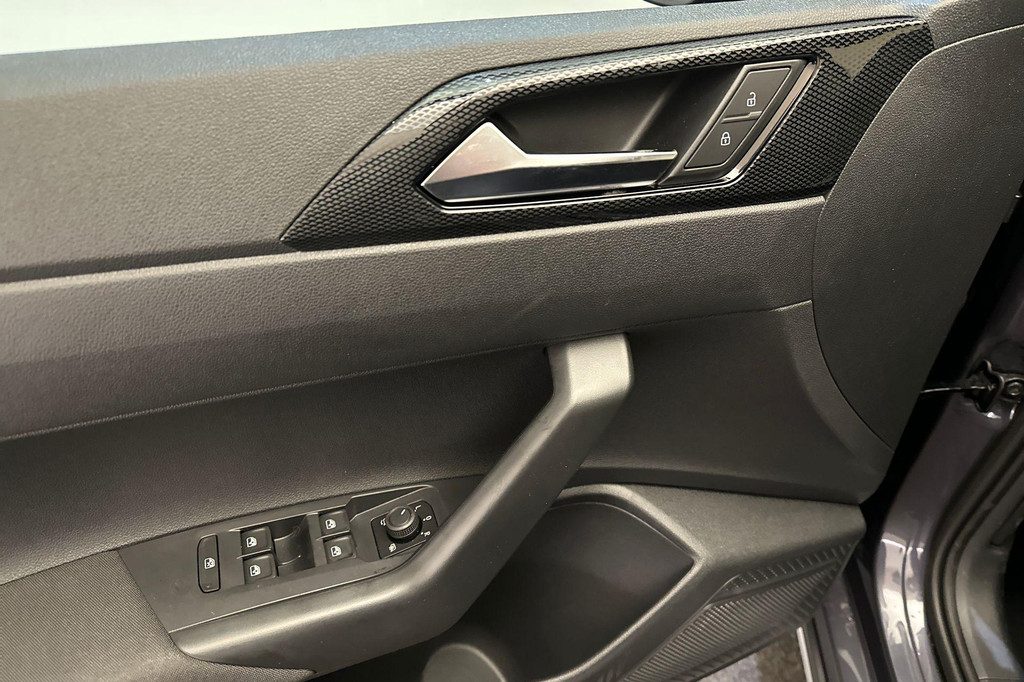 Volkswagen Taigo (JSJ17P) met abonnement